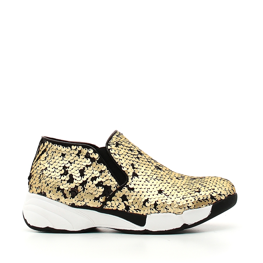 SNEAKERSY UMA PARKER