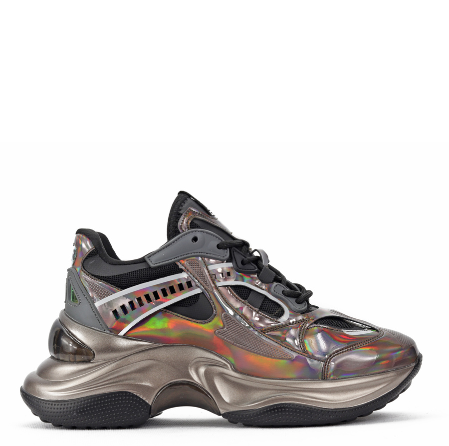 SNEAKERSY UMA PARKER