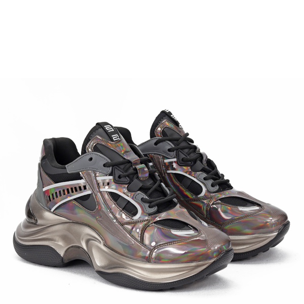 SNEAKERSY UMA PARKER