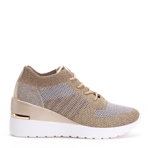 SNEAKERSY UMA PARKER