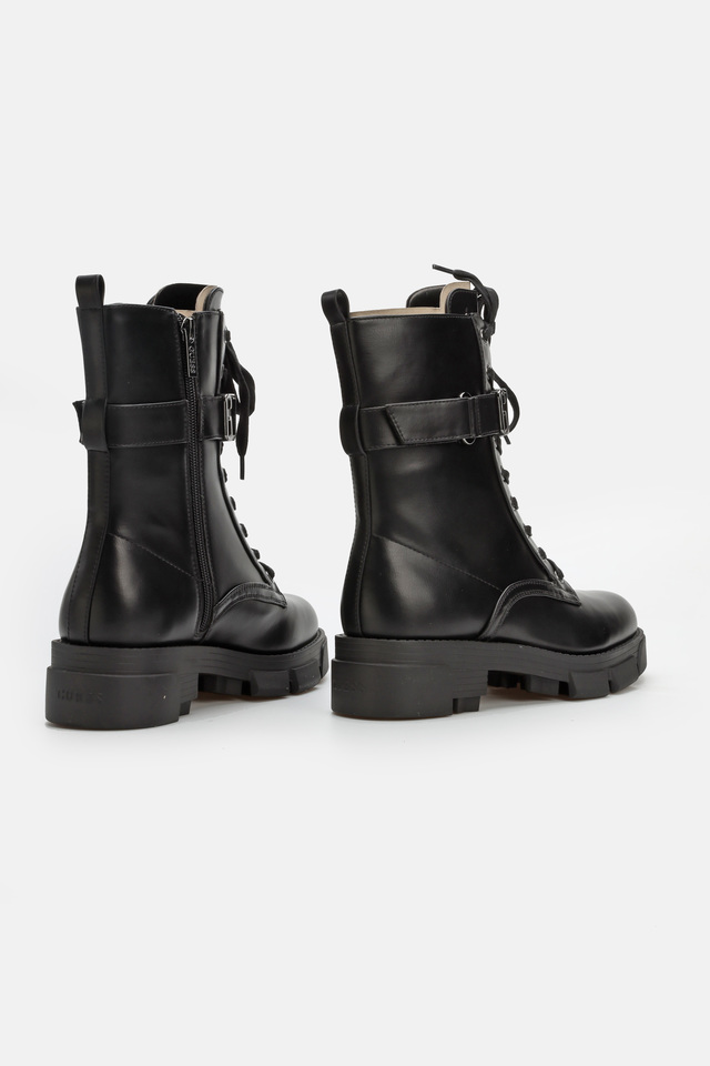 BOTKI  GUESS