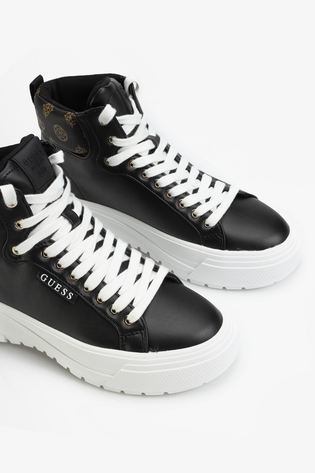  SNEAKERSY GUESS