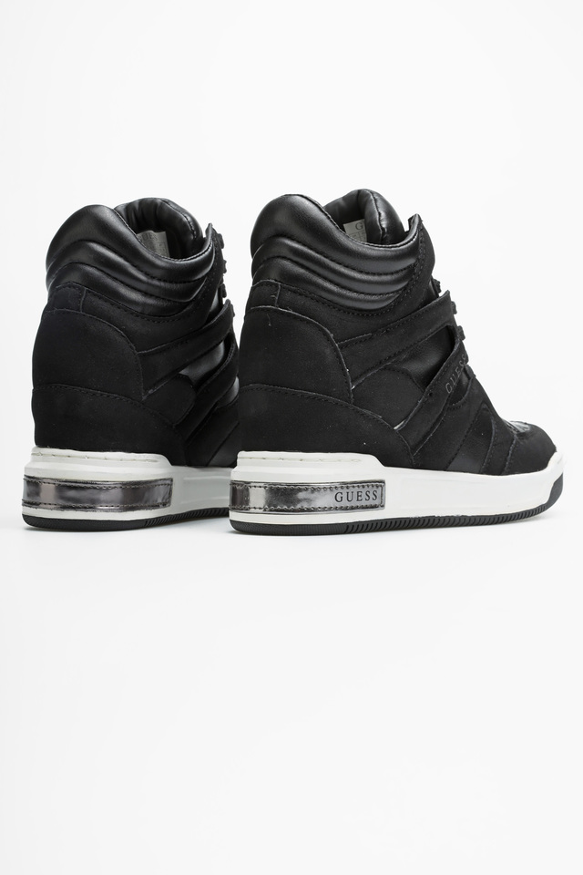  SNEAKERSY GUESS