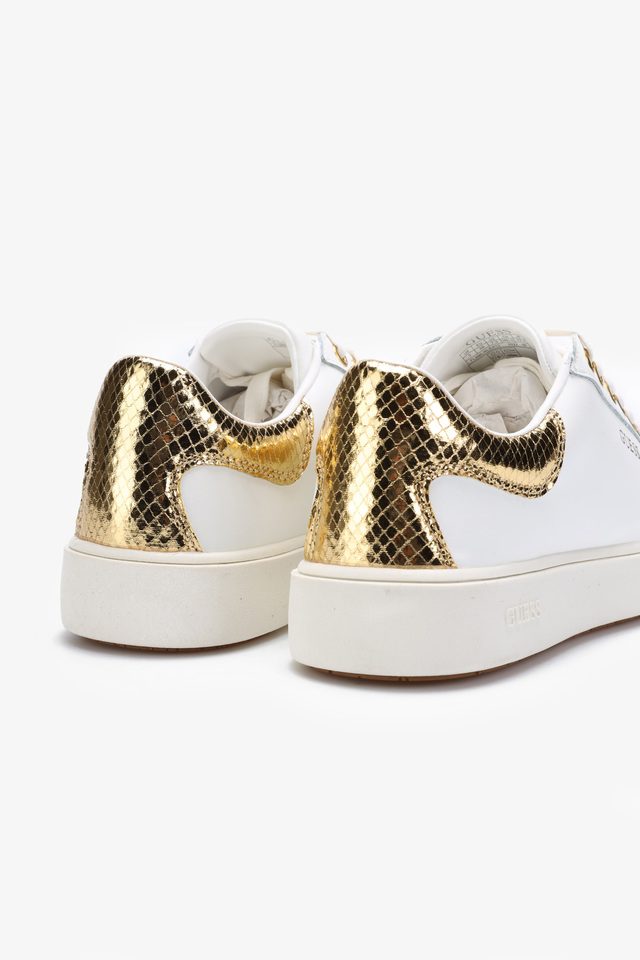 SNEAKERSY GUESS