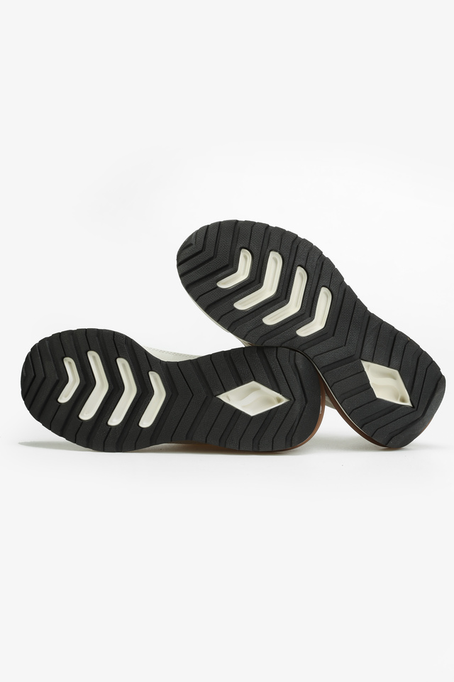 BIAŁE SNEAKERSY SKECHERS