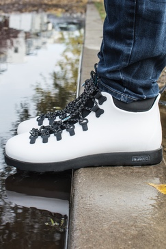 BUTY NATIVE FITZSIMMONS SHELL WHITE/JB FITZSIMMONS SHELL WHITE/JB