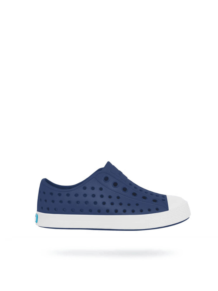 TRAMPKI NATIVE