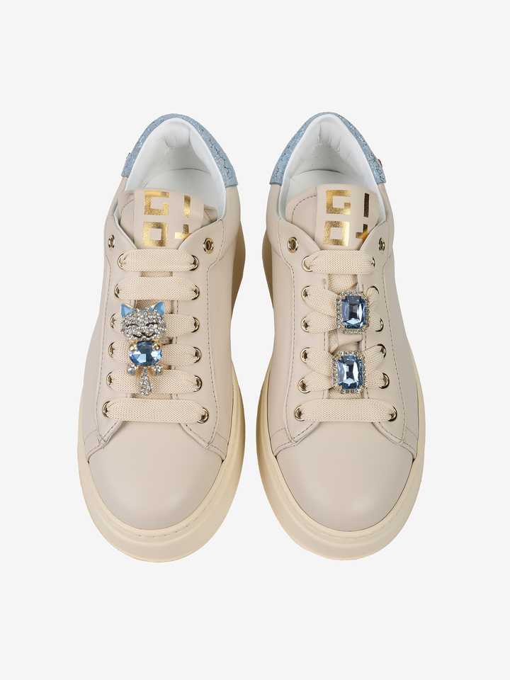 KREMOWE SNEAKERSY GIO+