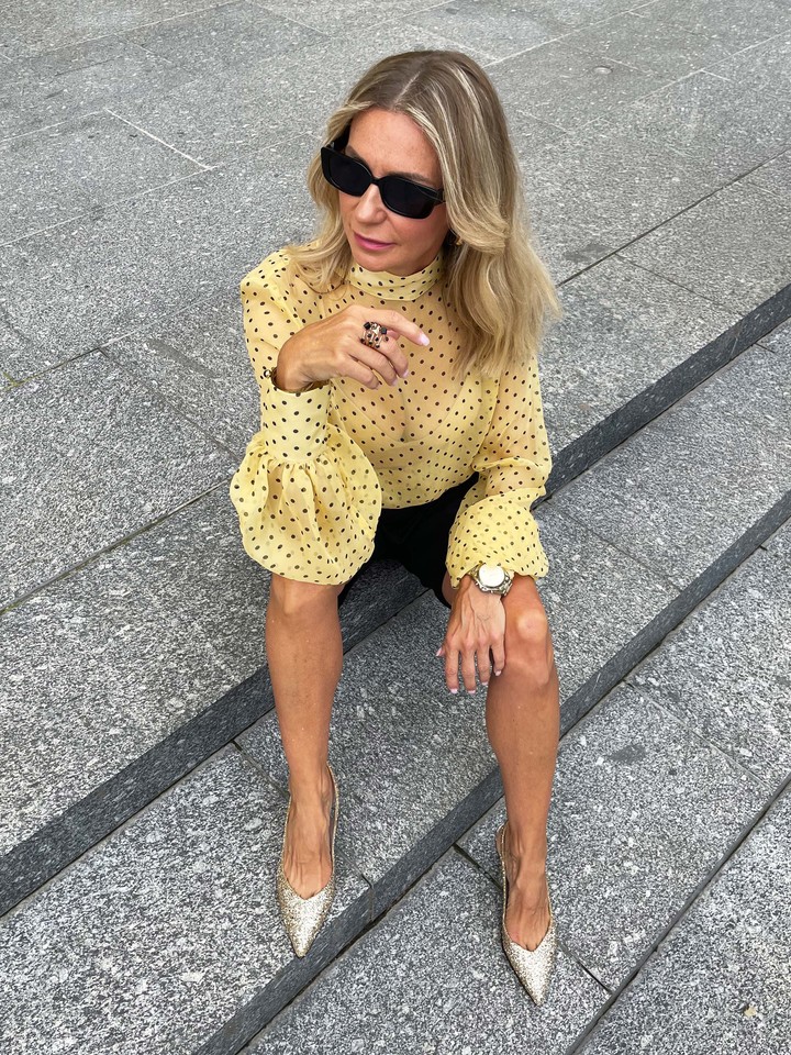 SZPILKI HEGO'S Milano