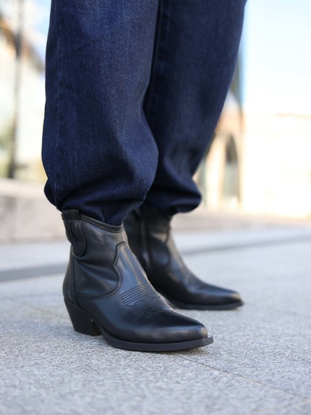 KOWBOJKI HEGO'S MILANO