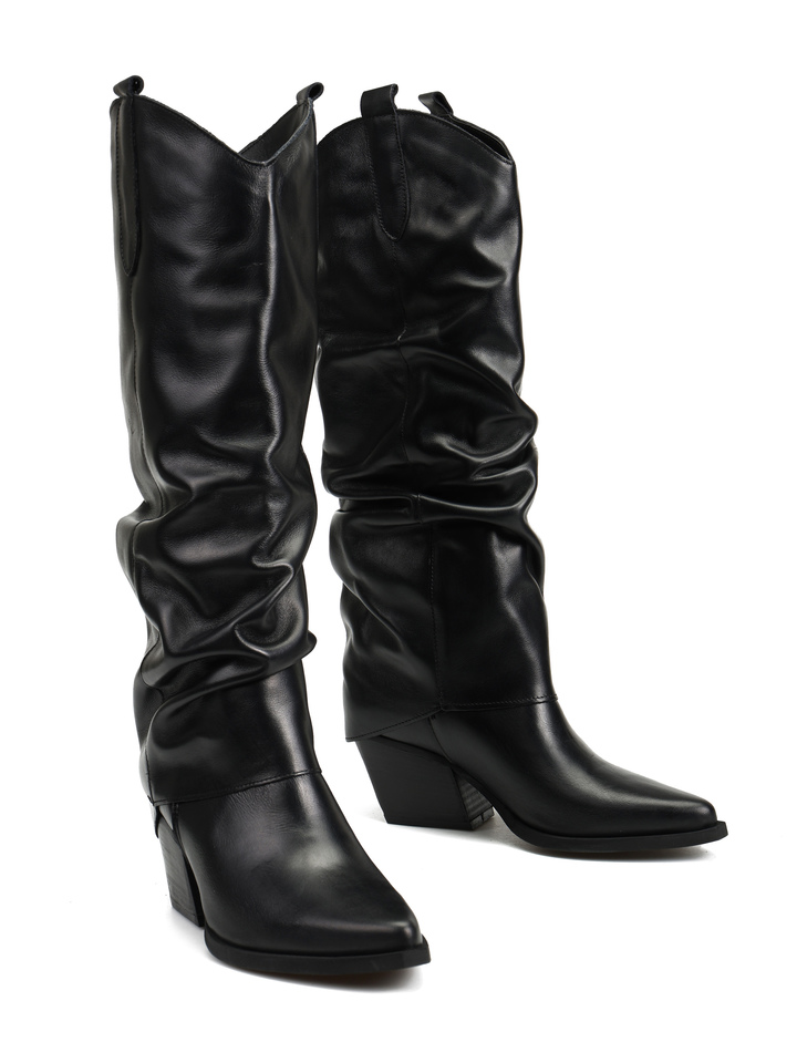 CZARNE KOWBOJKI HEGO'S MILANO