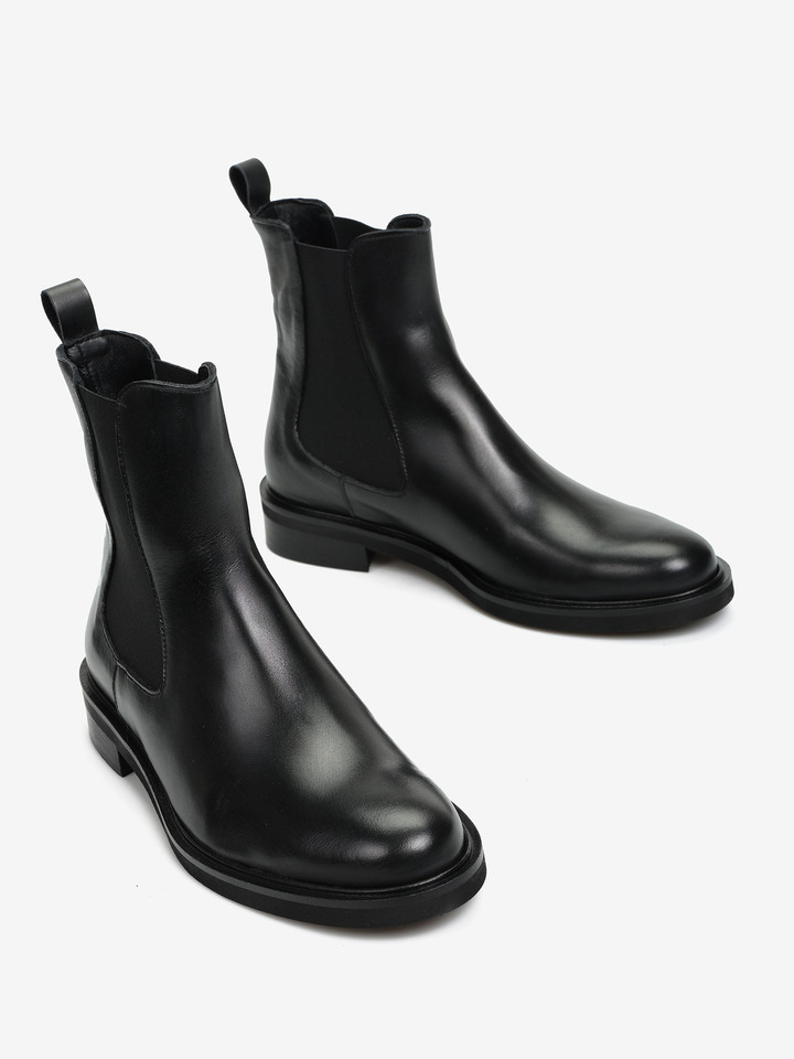 KLASYCZNE BOTKI HEGO'S Milano