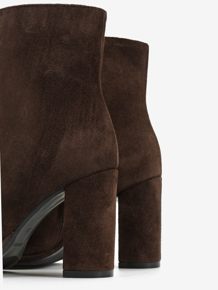 BOTKI NA SŁUPKU HEGO'S MILANO