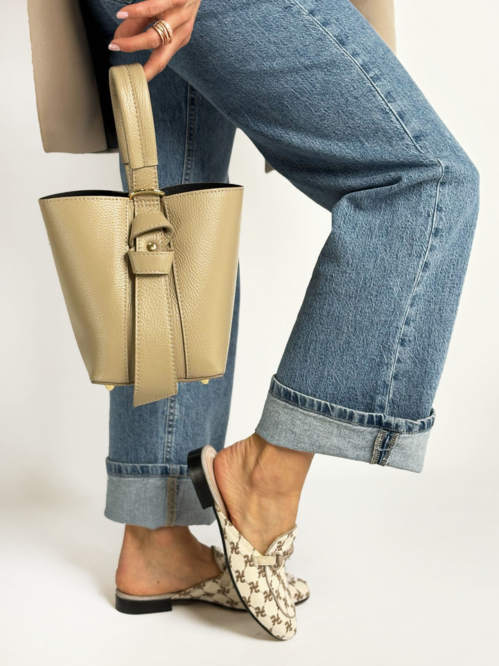 BEŻOWE KLAPKI HEGO'S MILANO