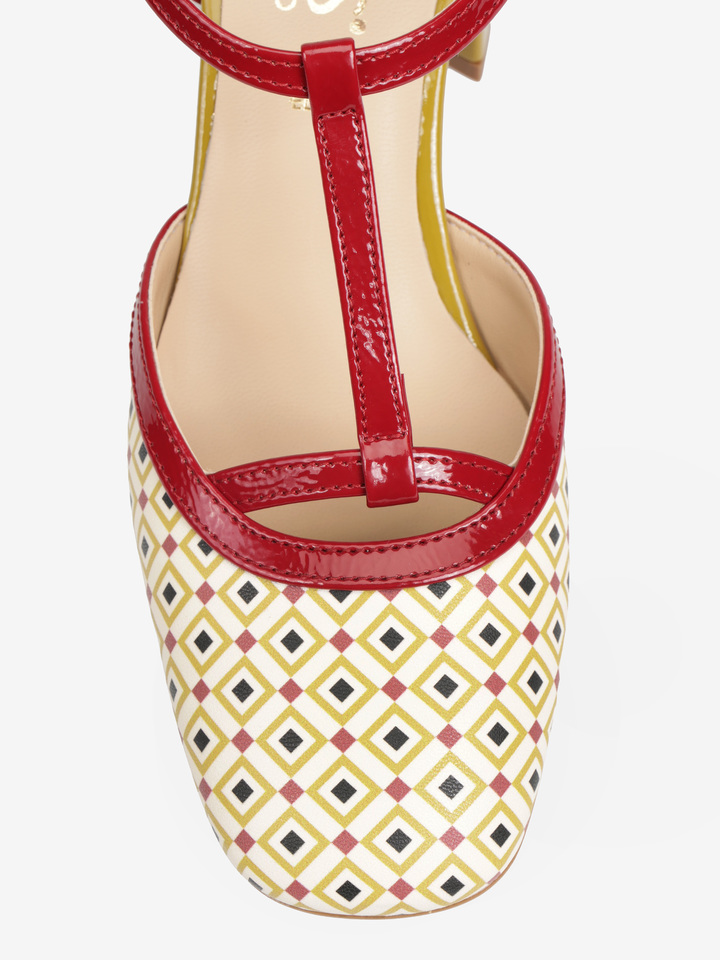 CZÓŁENKA  Z ODKRYTĄ PIĘTĄ HEGO'S MILANO