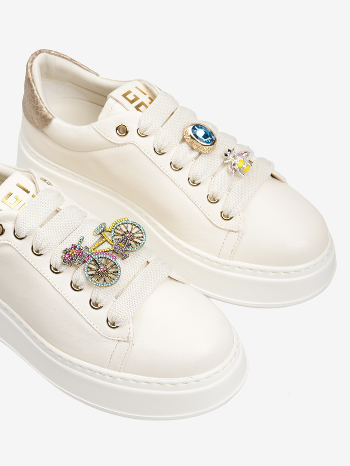 KREMOWE SNEAKERSY GIO+