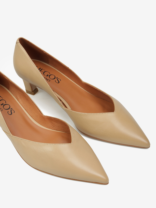 SZPILKI HEGO'S Milano 26014-480A NEXT CAMELLO