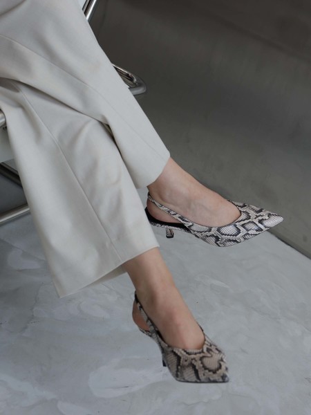 SZPILKI HEGO'S MILANO