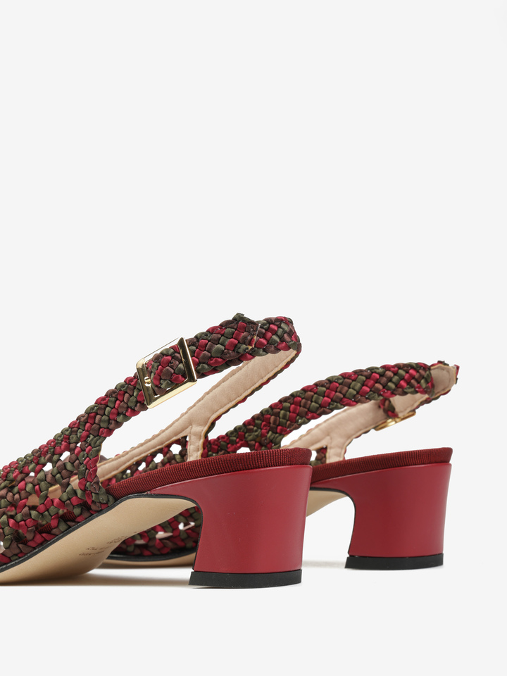 CZÓŁENKA NA NISKIM OBCASIE HEGO'S Milano