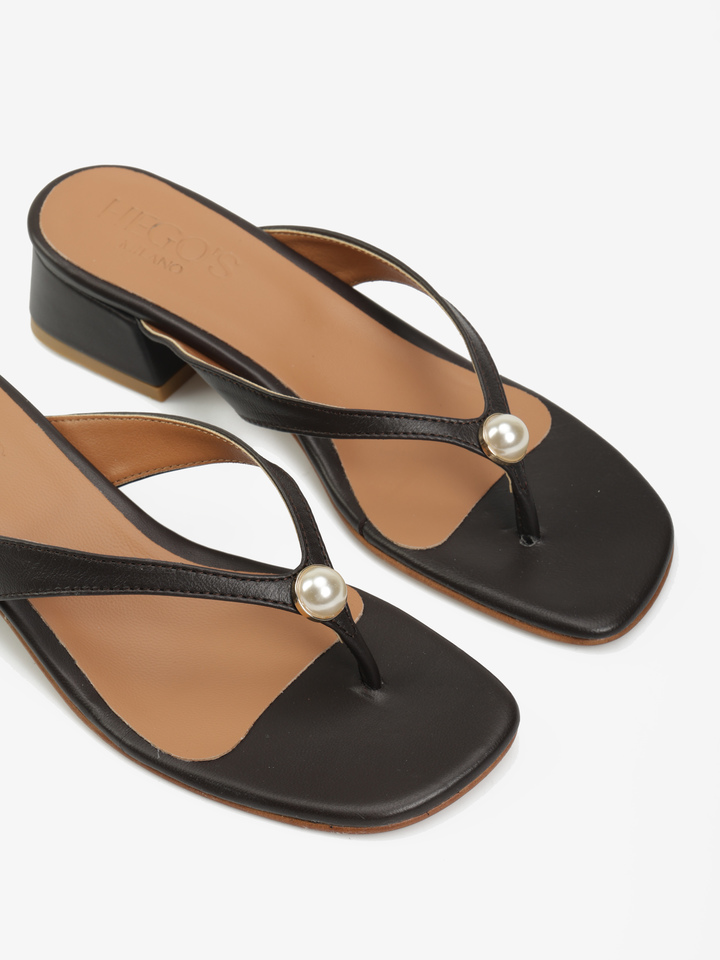 KLAPKI Z OZDOBĄ HEGO'S Milano